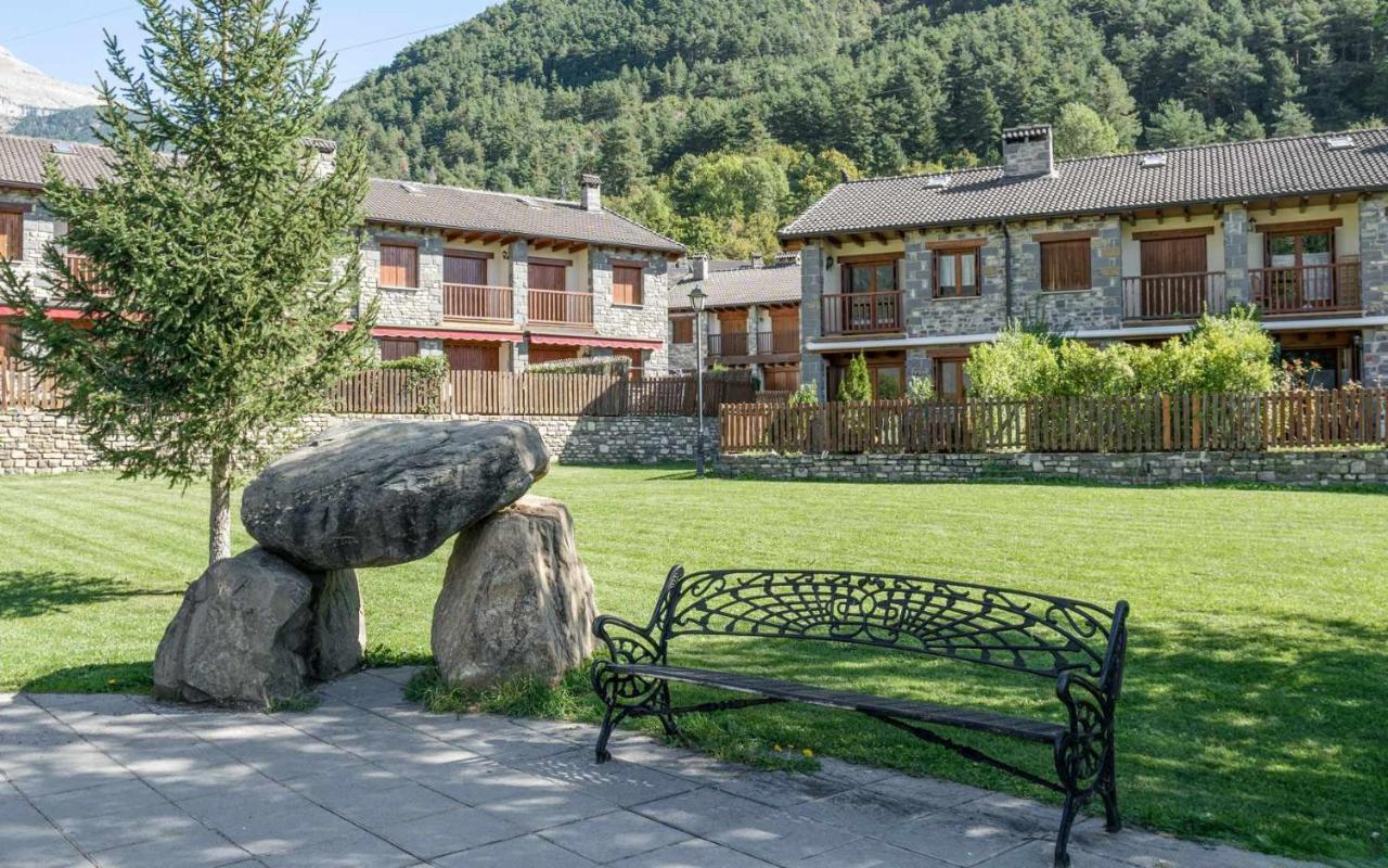 Casa Collarada Confort Villanúa Екстериор снимка
