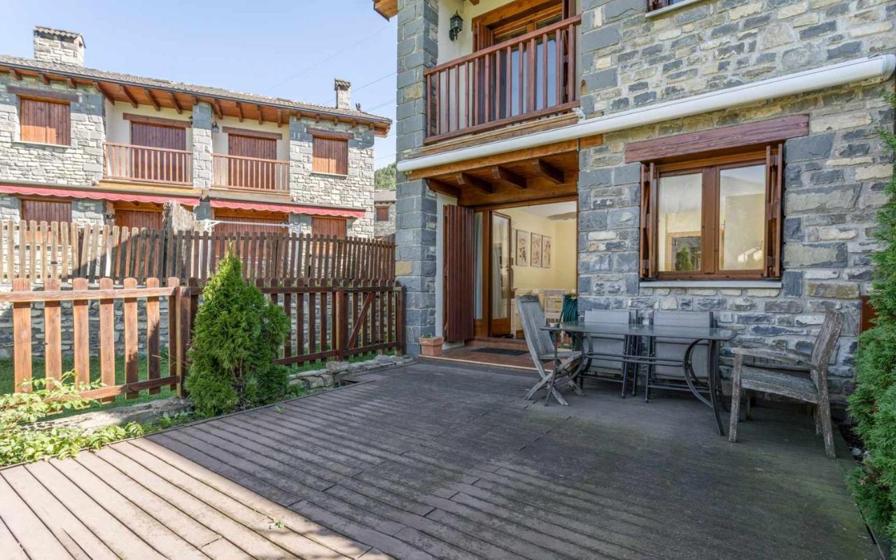 Casa Collarada Confort Villanúa Екстериор снимка